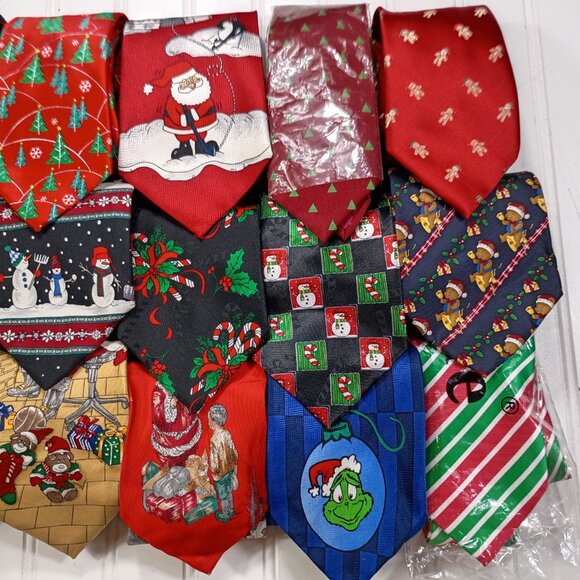 Vintage Christmas Neckties LOT OF 18 Hallmark Santa Claus Grinch Holiday Ties - Picture 16 of 16